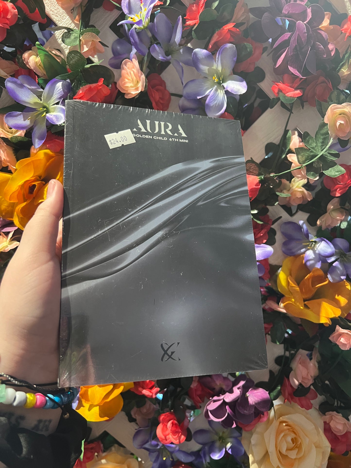 Golden Child - Aura (Photobook Limited Edition)