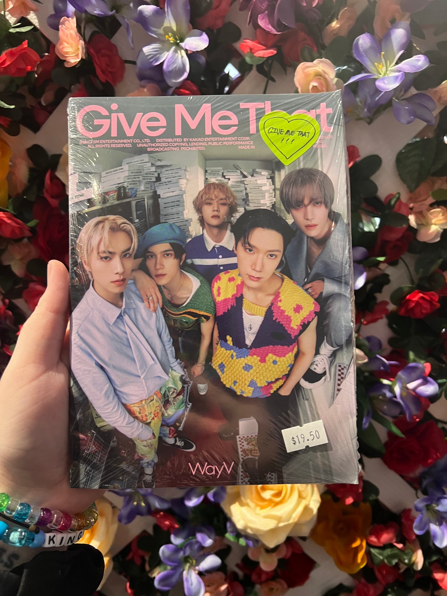 WayV - Give Me That (Photobook Random Ver.)