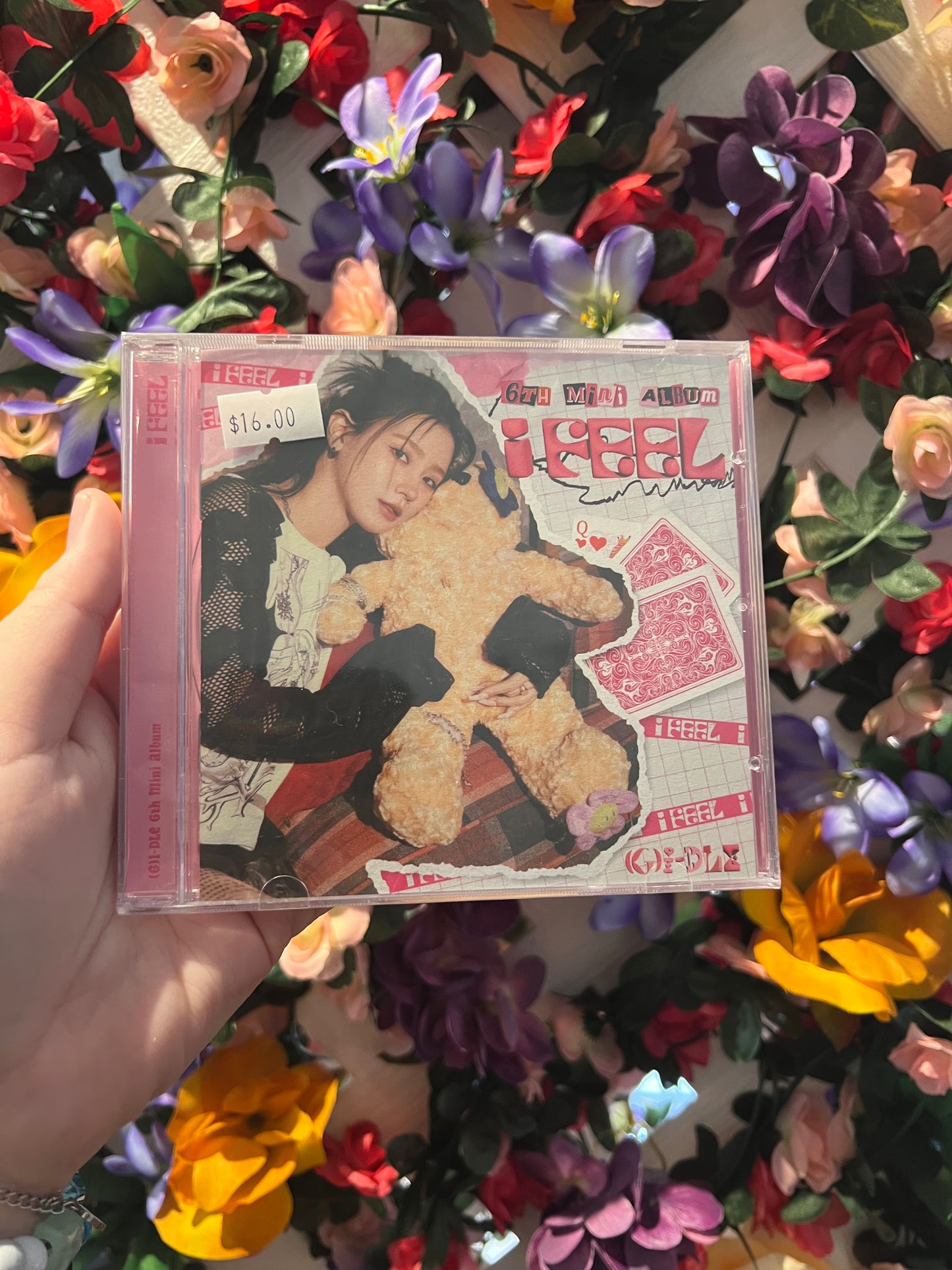 (G)I-DLE - I Feel (Jewel Case Random Ver.)