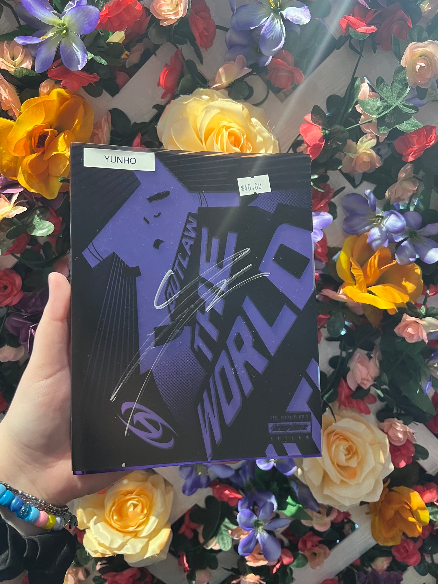 ATEEZ The World Ep.2 Signed Album