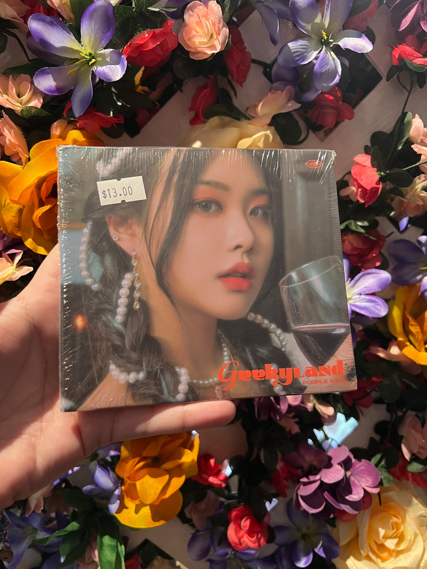 Purple Kiss - Geekyland (Digipack Random Ver.)