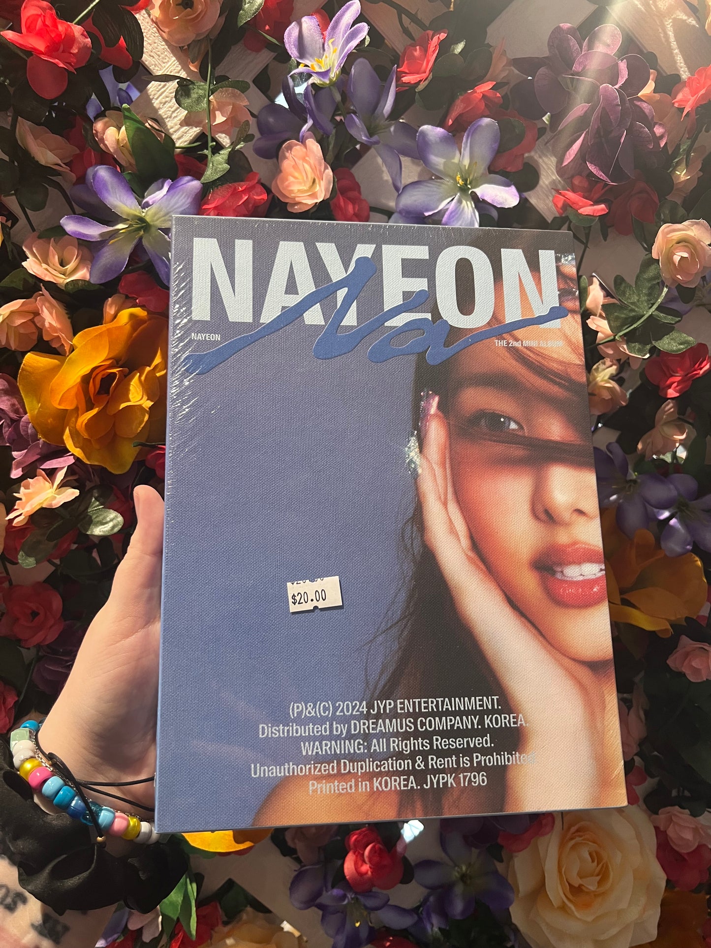 Nayeon - NA (Random Ver.)