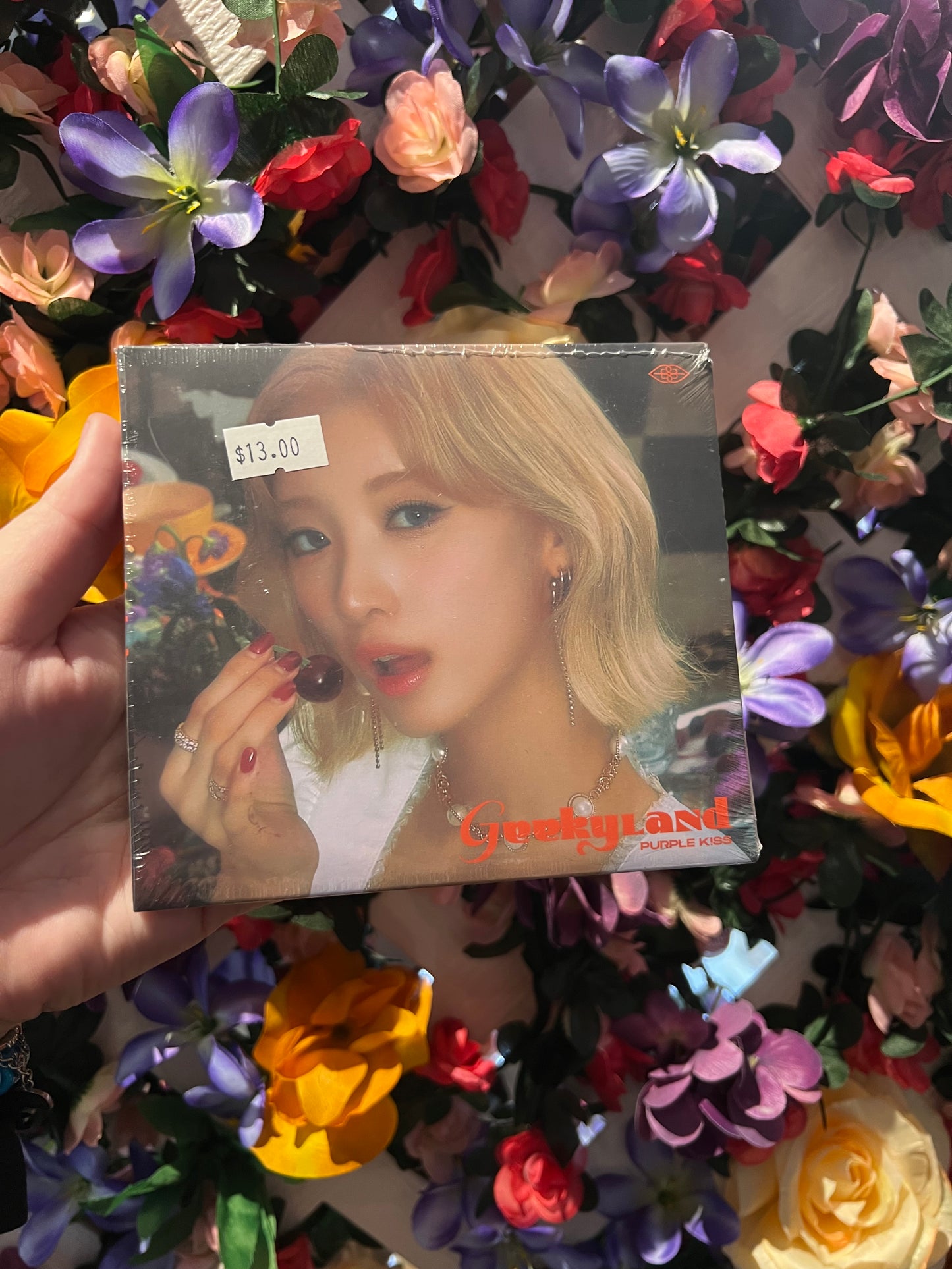 Purple Kiss - Geekyland (Digipack Random Ver.)