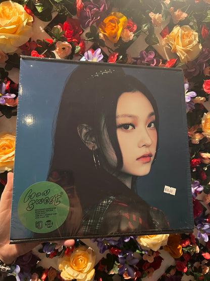 NewJeans - How Sweet (Standard Random Ver.)