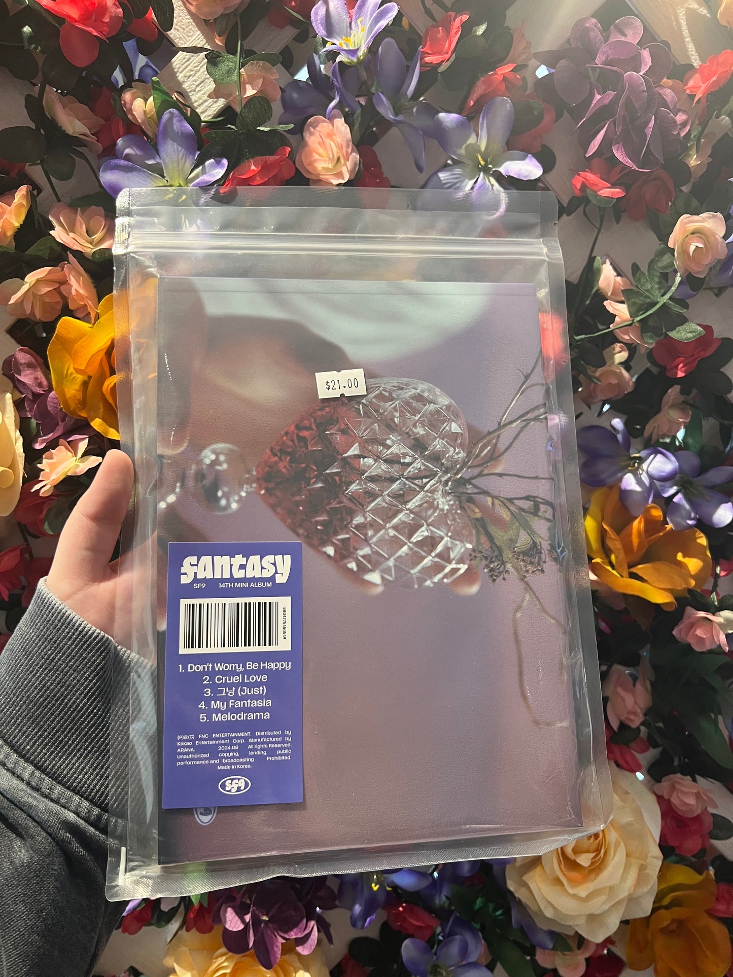 SF9 - Fantasy (Photobook Random Ver.)