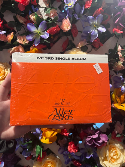 IVE - After Like (Photobook Random Ver.)