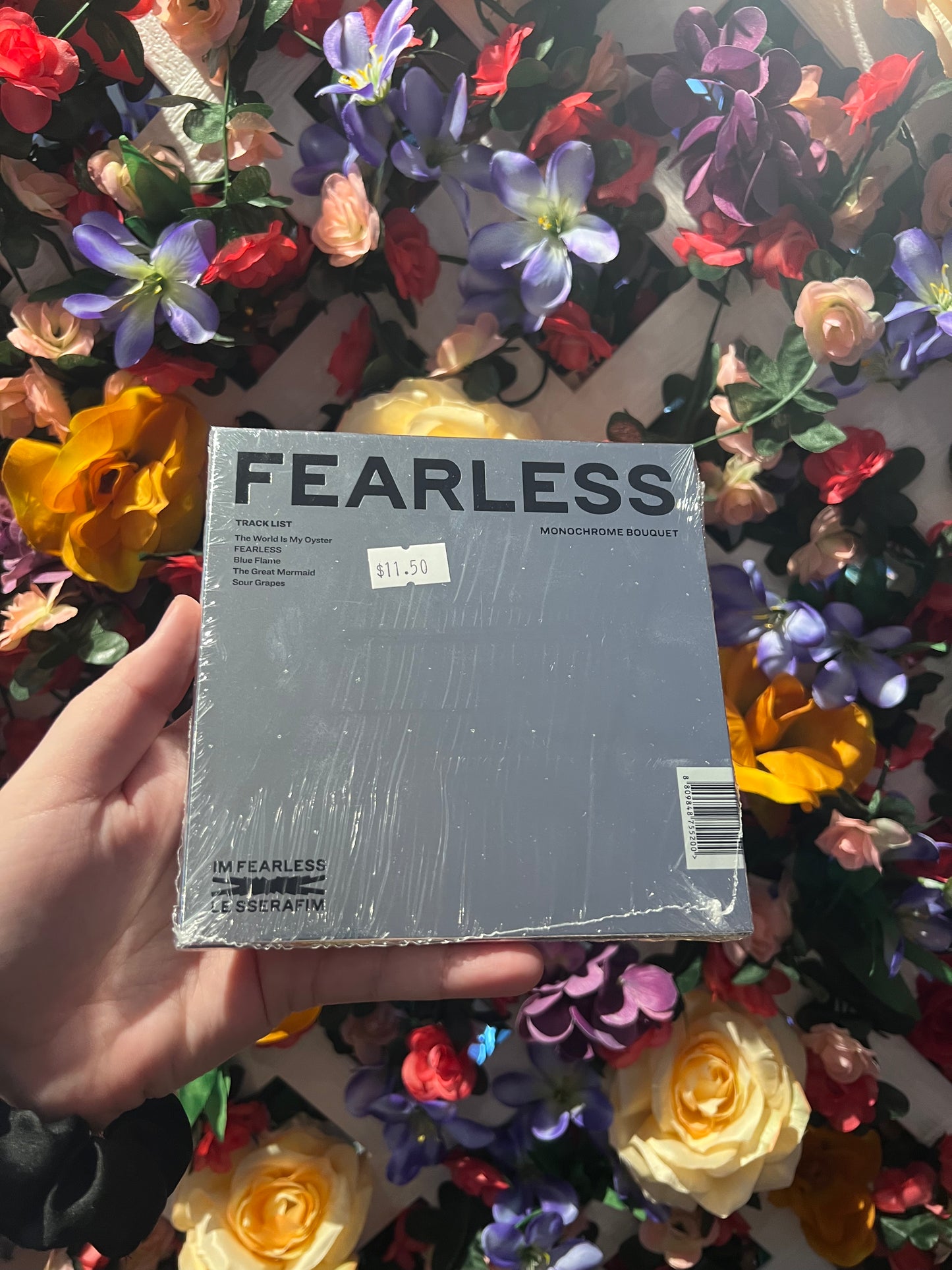 LE SSERAFIM - Fearless (Monochrome Bouquet Ver.)