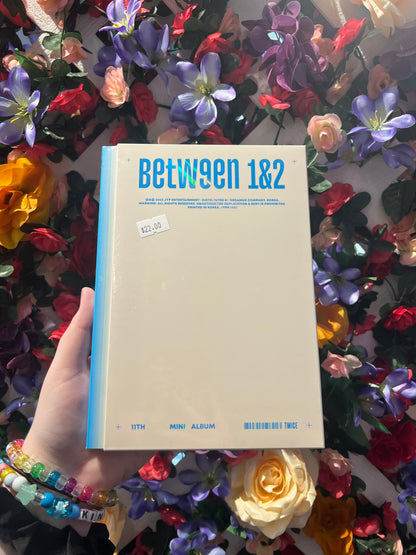 TWICE - BETWEEN 1&2 (Random Ver.)