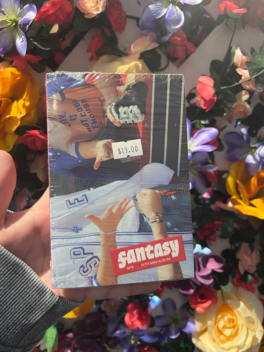 SF9 - Fantasy (Postcard Ver.)