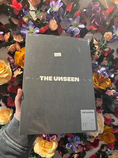 Shownu x Hyungwon - The Unseen (Limited Random Ver.)